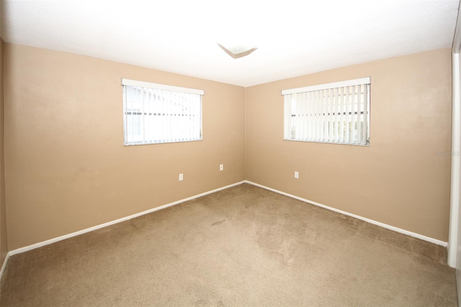 10824 Queens Rd Property Photo 13