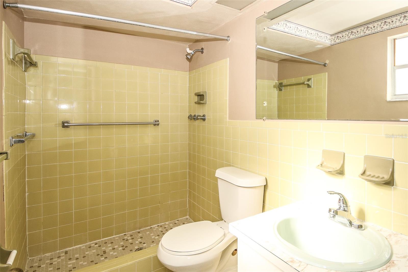 10824 Queens Rd Property Photo 22