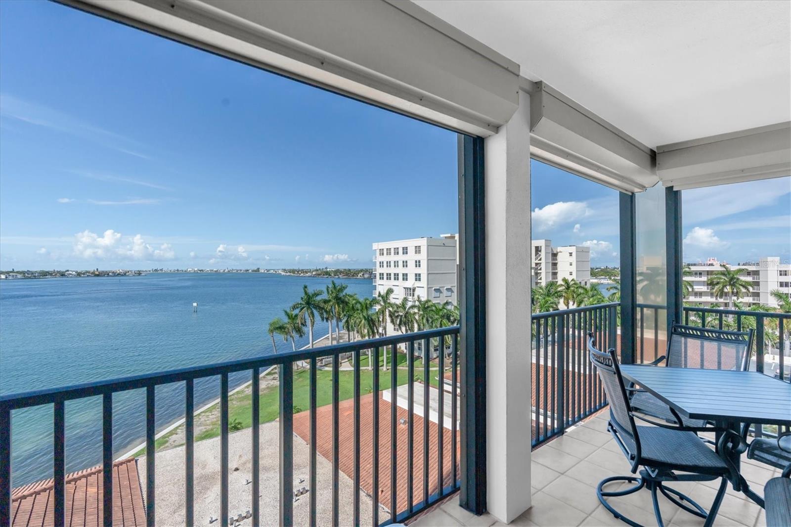 6287 Bahia Del Mar Cir #602 Property Photo 2