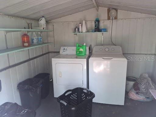 9723 Tom St Property Photo 13