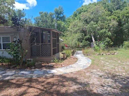 9723 Tom St Property Photo 14
