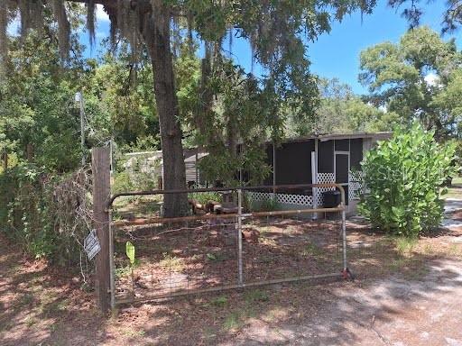 9723 Tom St Property Photo 16