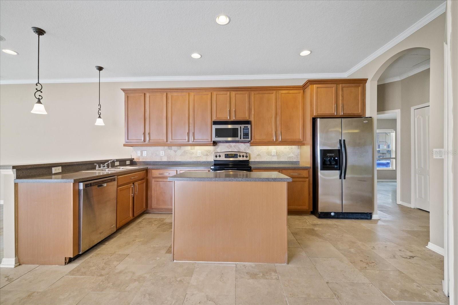 1833 Mira Lago Cir Property Photo 8