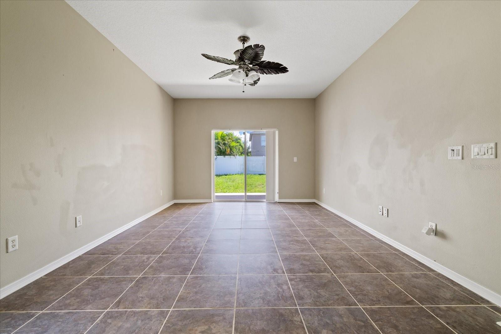 1833 Mira Lago Cir Property Photo 18