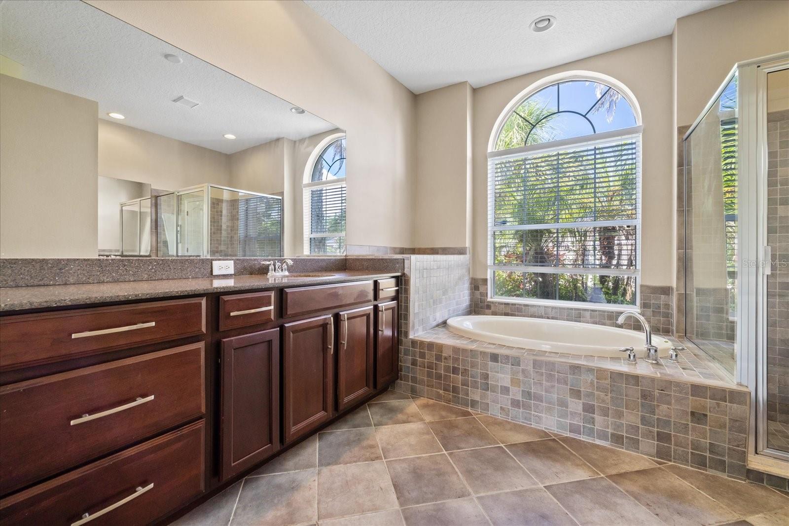 1833 Mira Lago Cir Property Photo 22