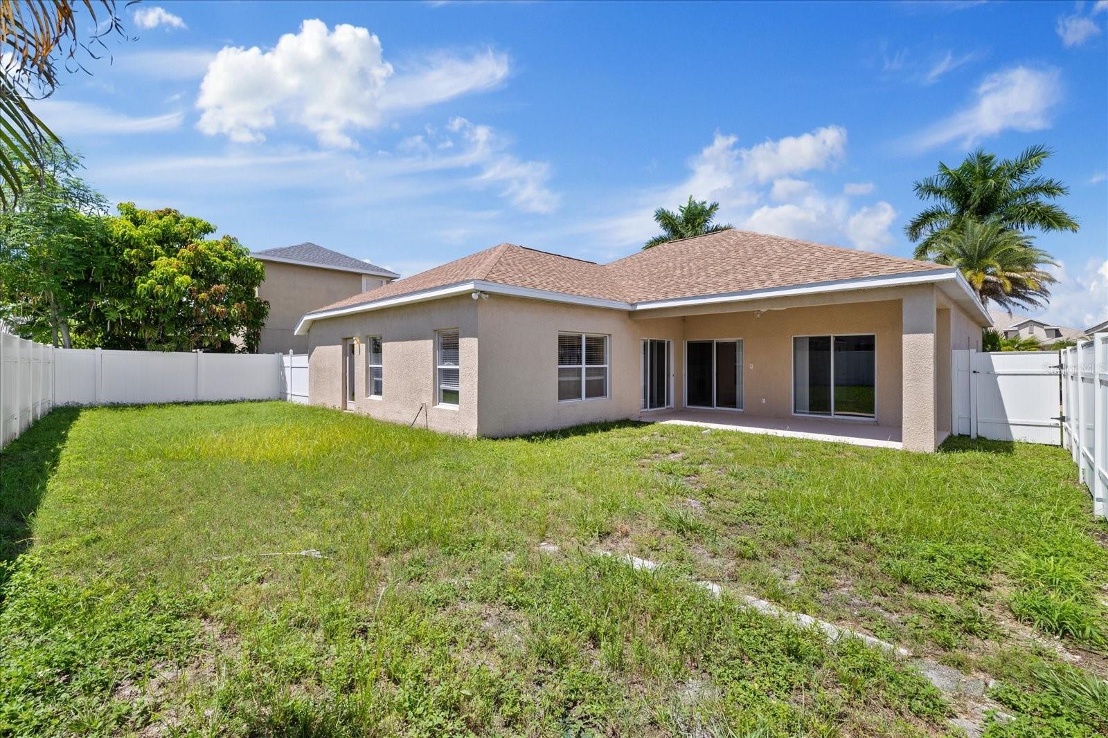 1833 Mira Lago Cir Property Photo 38