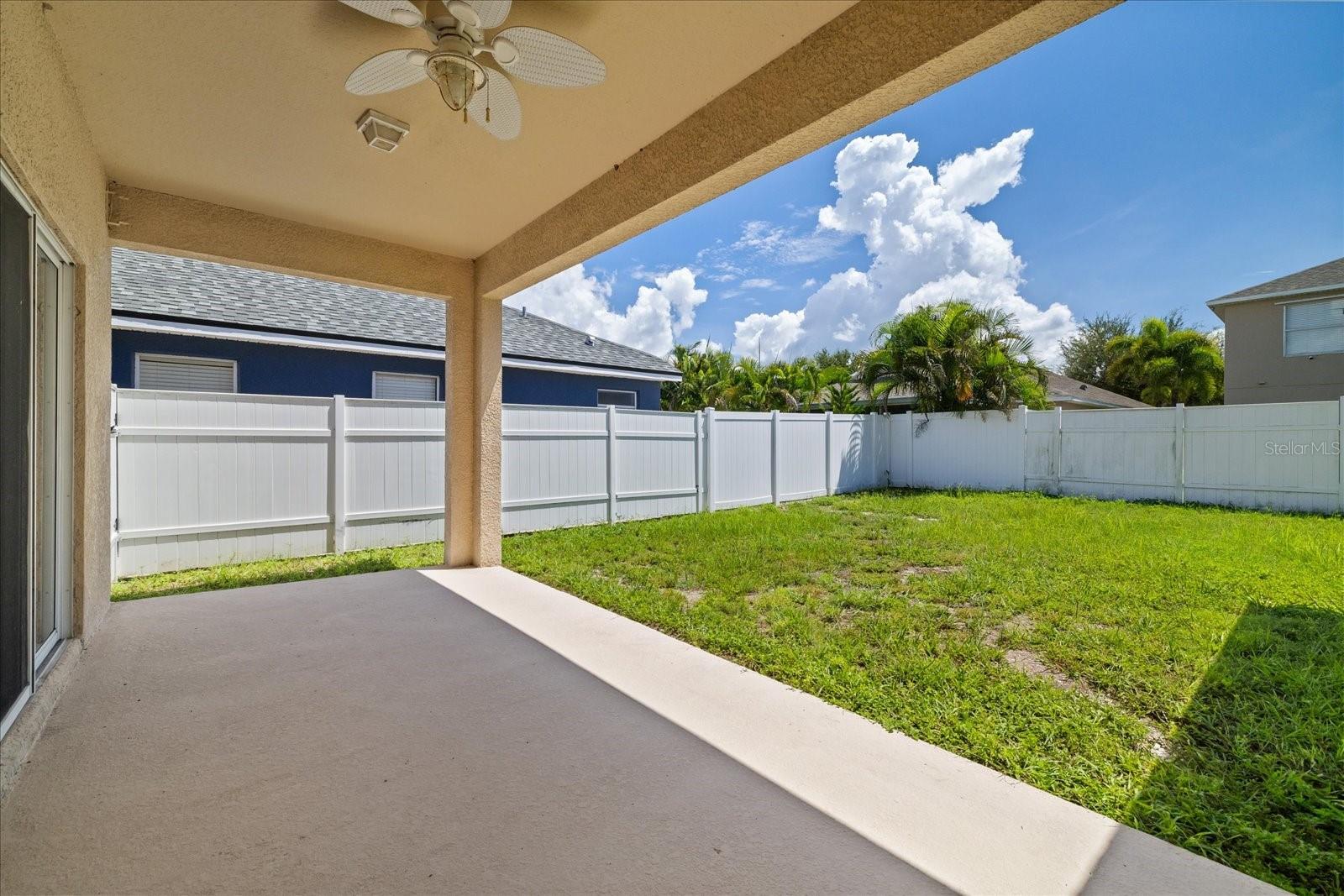 1833 Mira Lago Cir Property Photo 40
