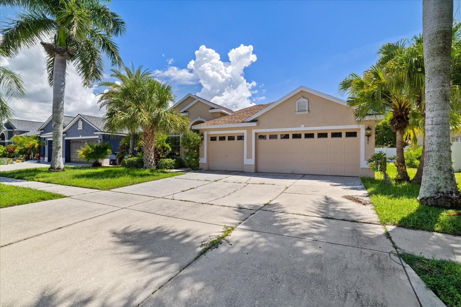 1833 Mira Lago Cir Property Photo 44