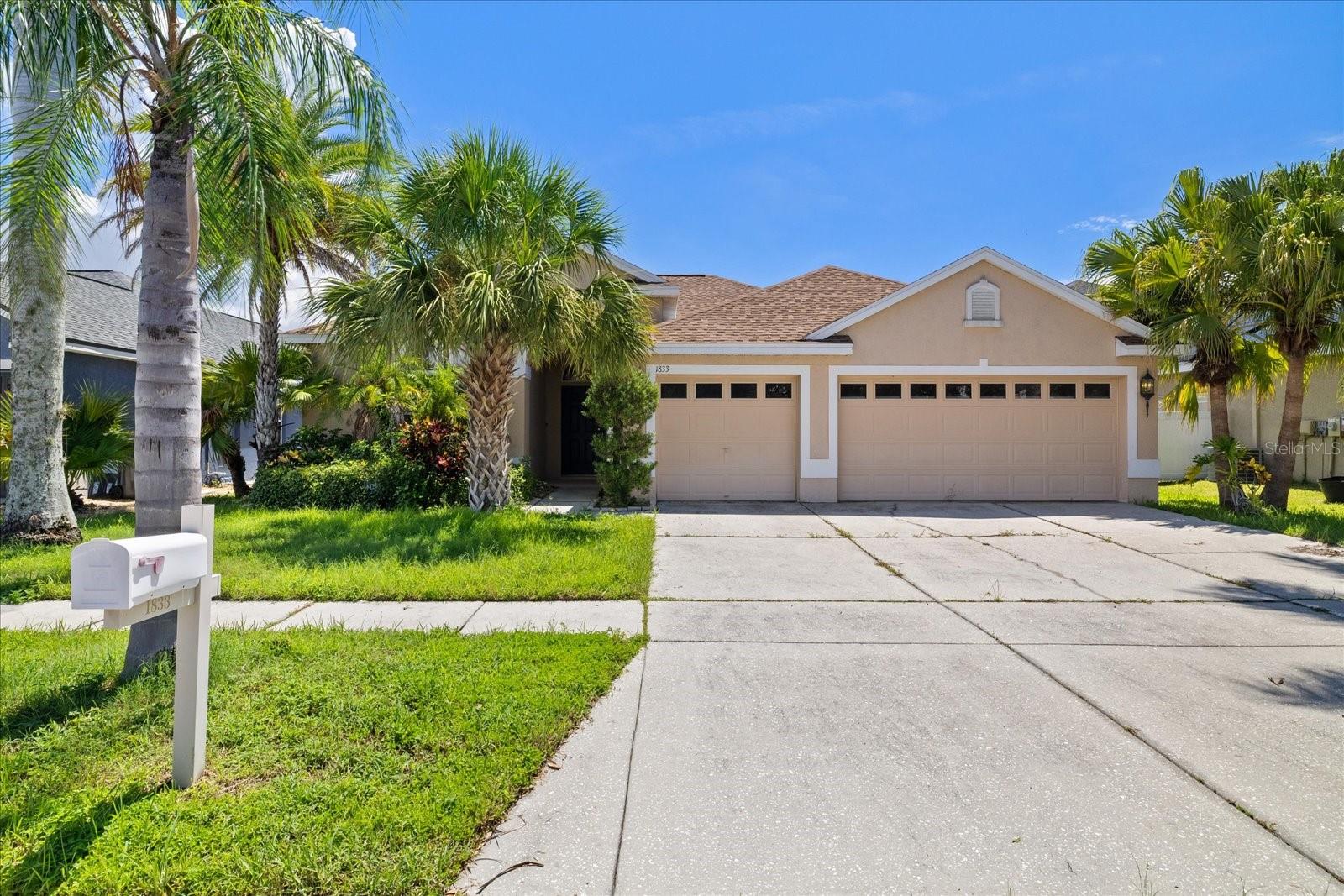 1833 Mira Lago Cir Property Photo 45