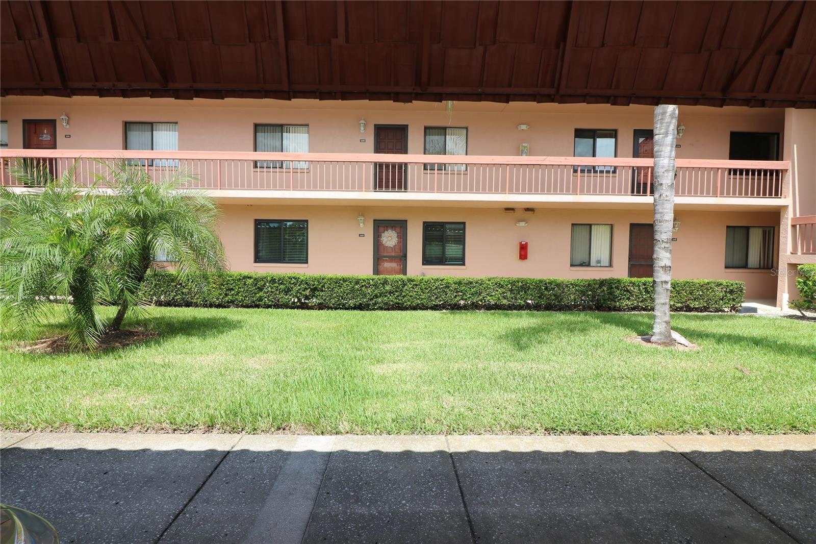 105 Lakeside Ct #elw Vi Unit 5 Property Photo 2