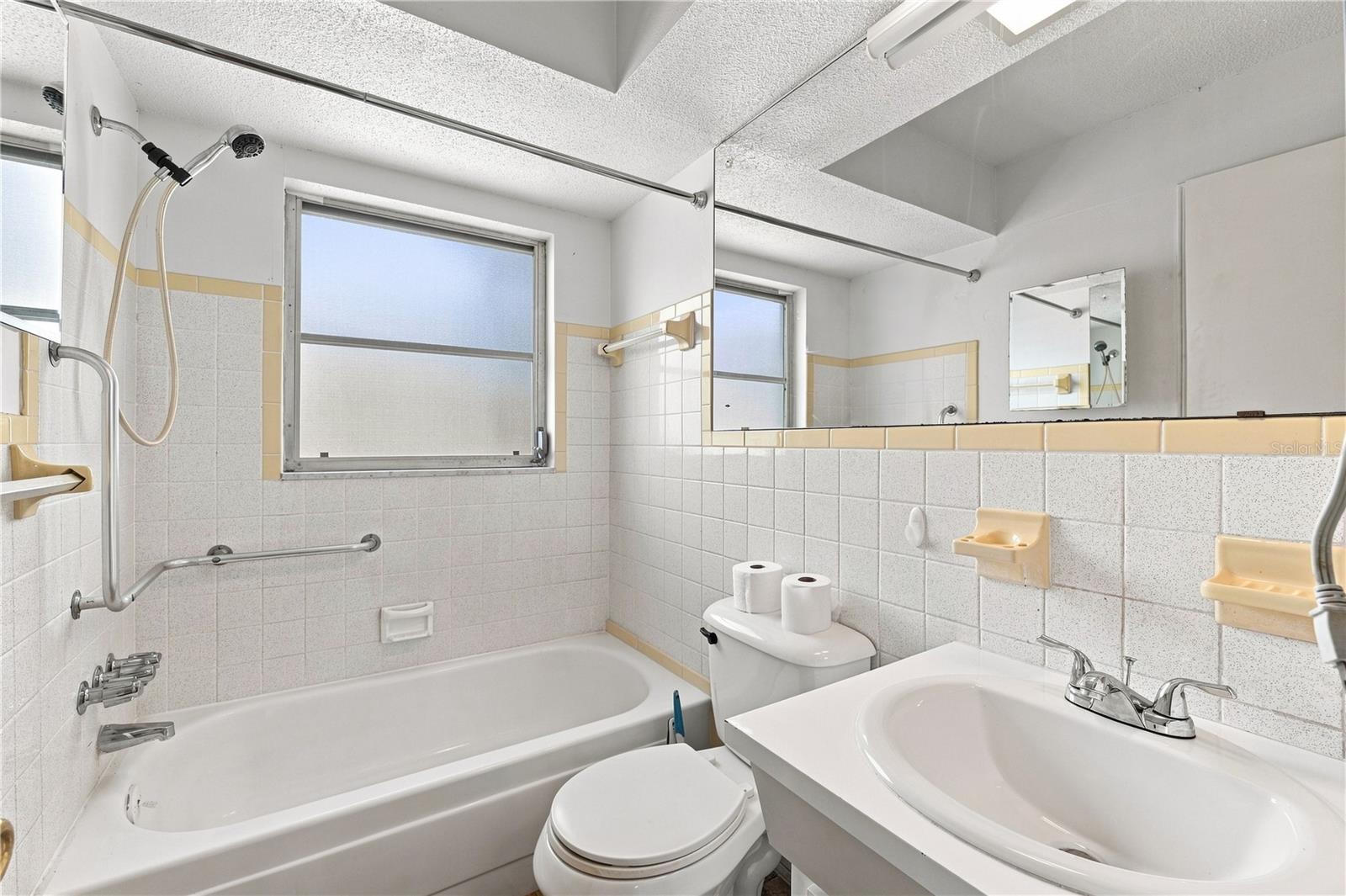 7811 39th Ter N Property Photo 14