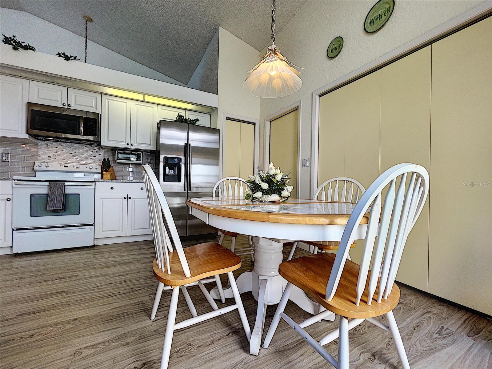 9408 New Orleans Dr Property Photo 17