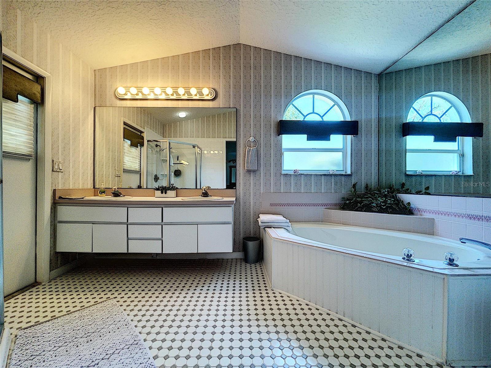 9408 New Orleans Dr Property Photo 40