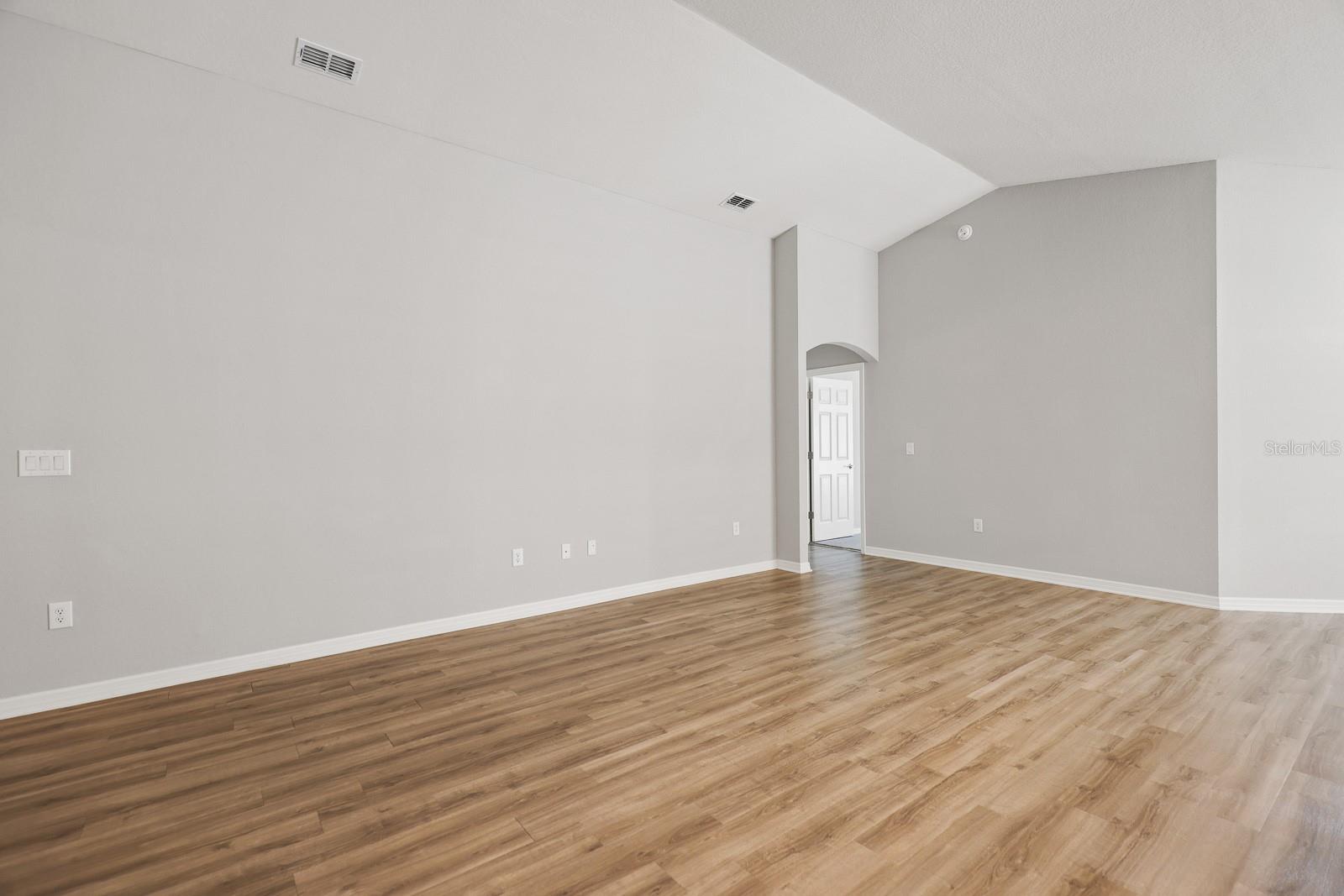 11720 Conifer Cone Ct Property Photo 5