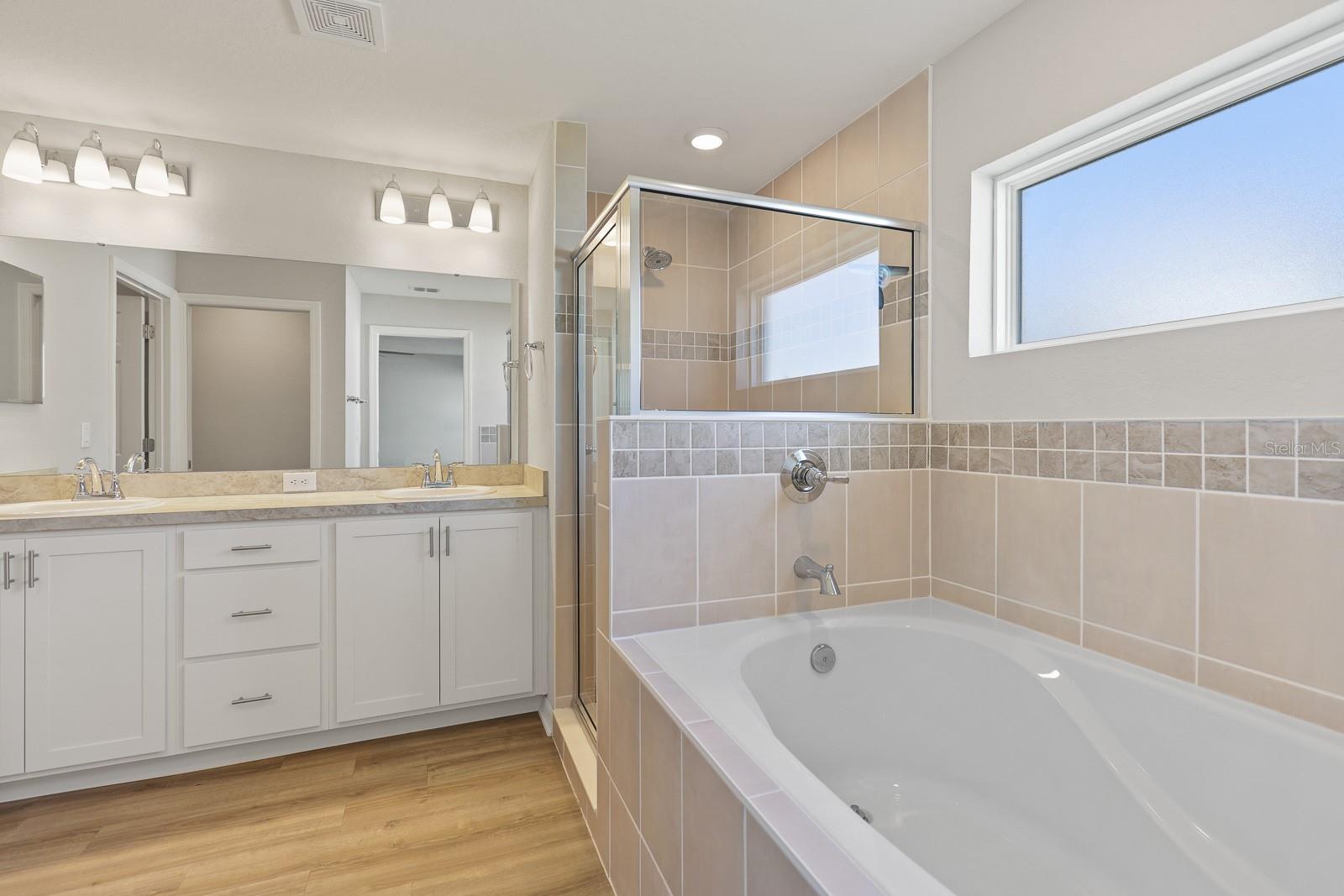 11720 Conifer Cone Ct Property Photo 14