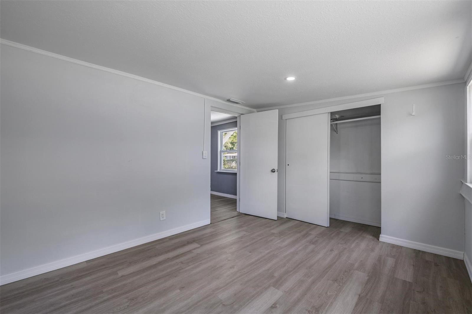 636 Stremma Rd Property Photo 11