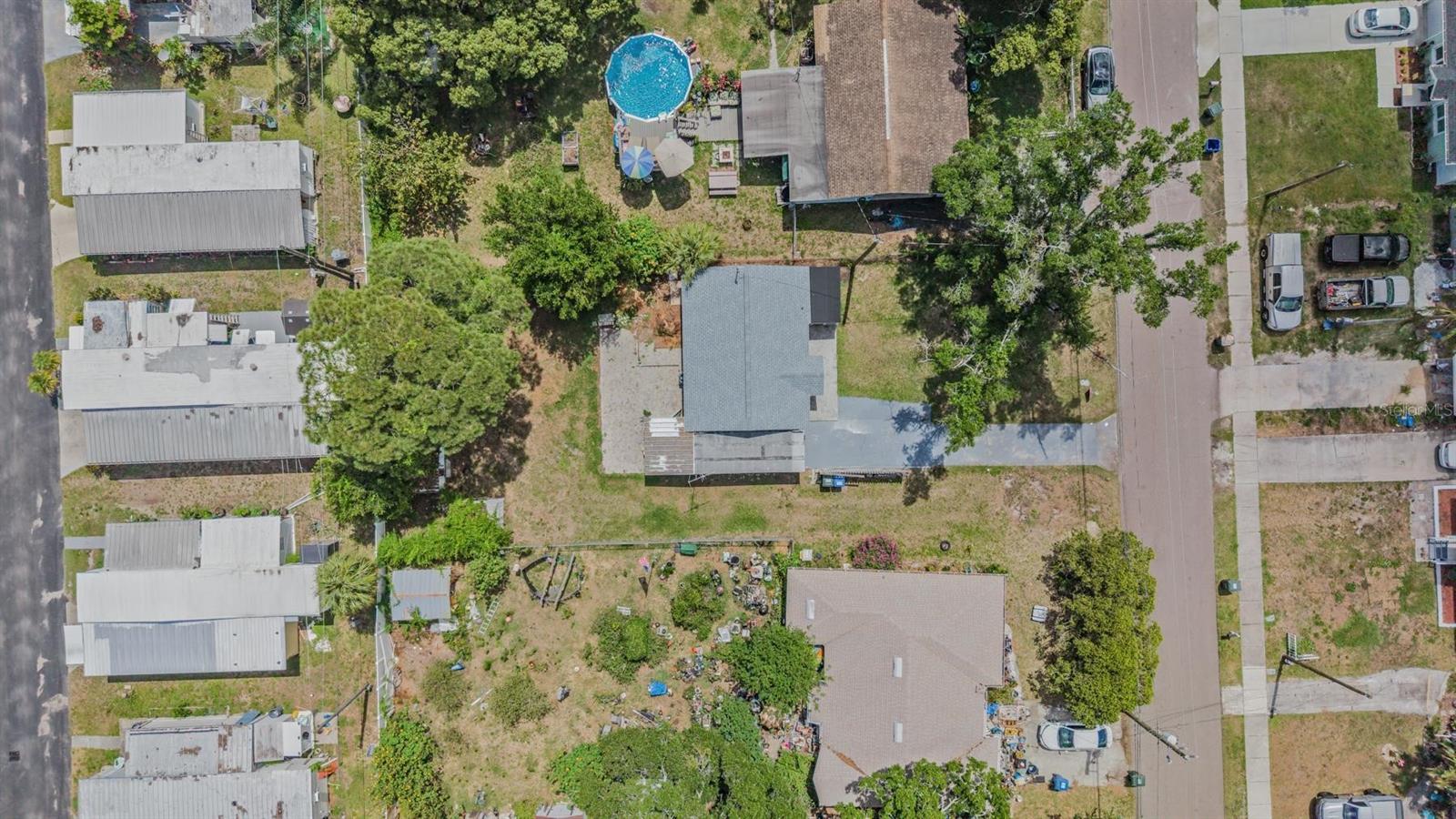 636 Stremma Rd Property Photo 34