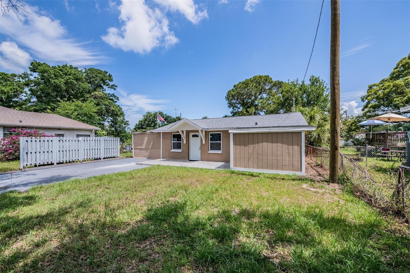 636 Stremma Rd Property Photo 37