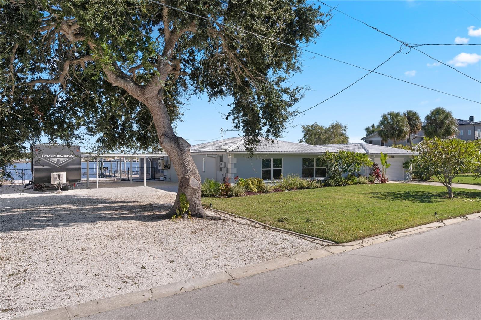 5027 Waterside Dr Property Photo