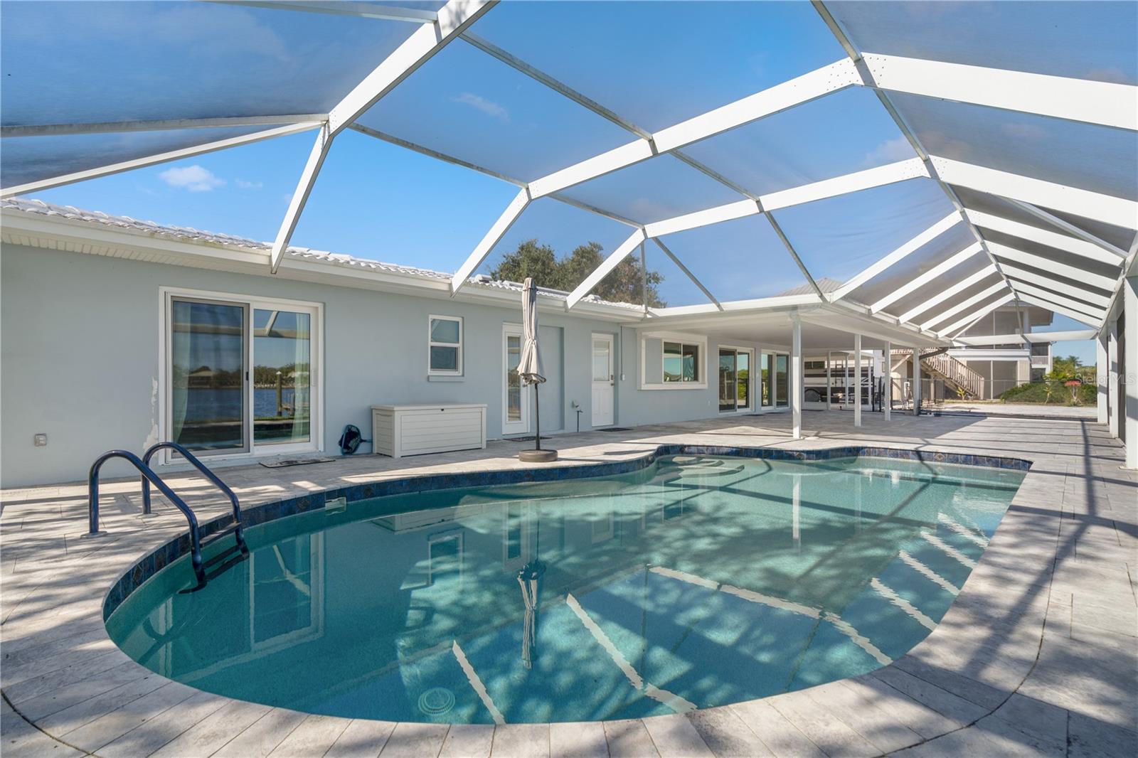 5027 Waterside Dr Property Photo 8