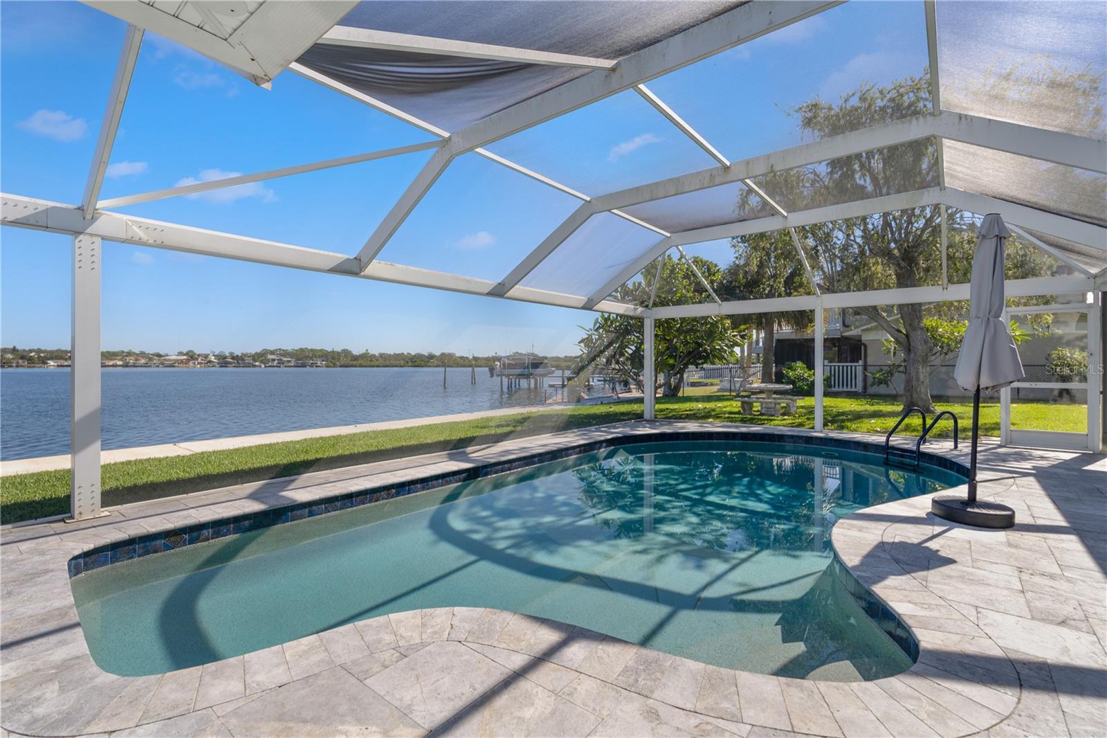 5027 Waterside Dr Property Photo 9