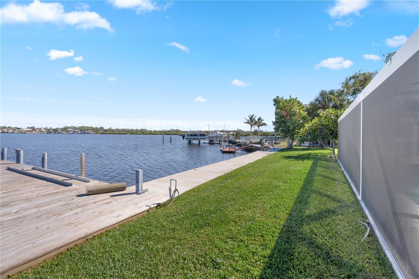 5027 Waterside Dr Property Photo 12