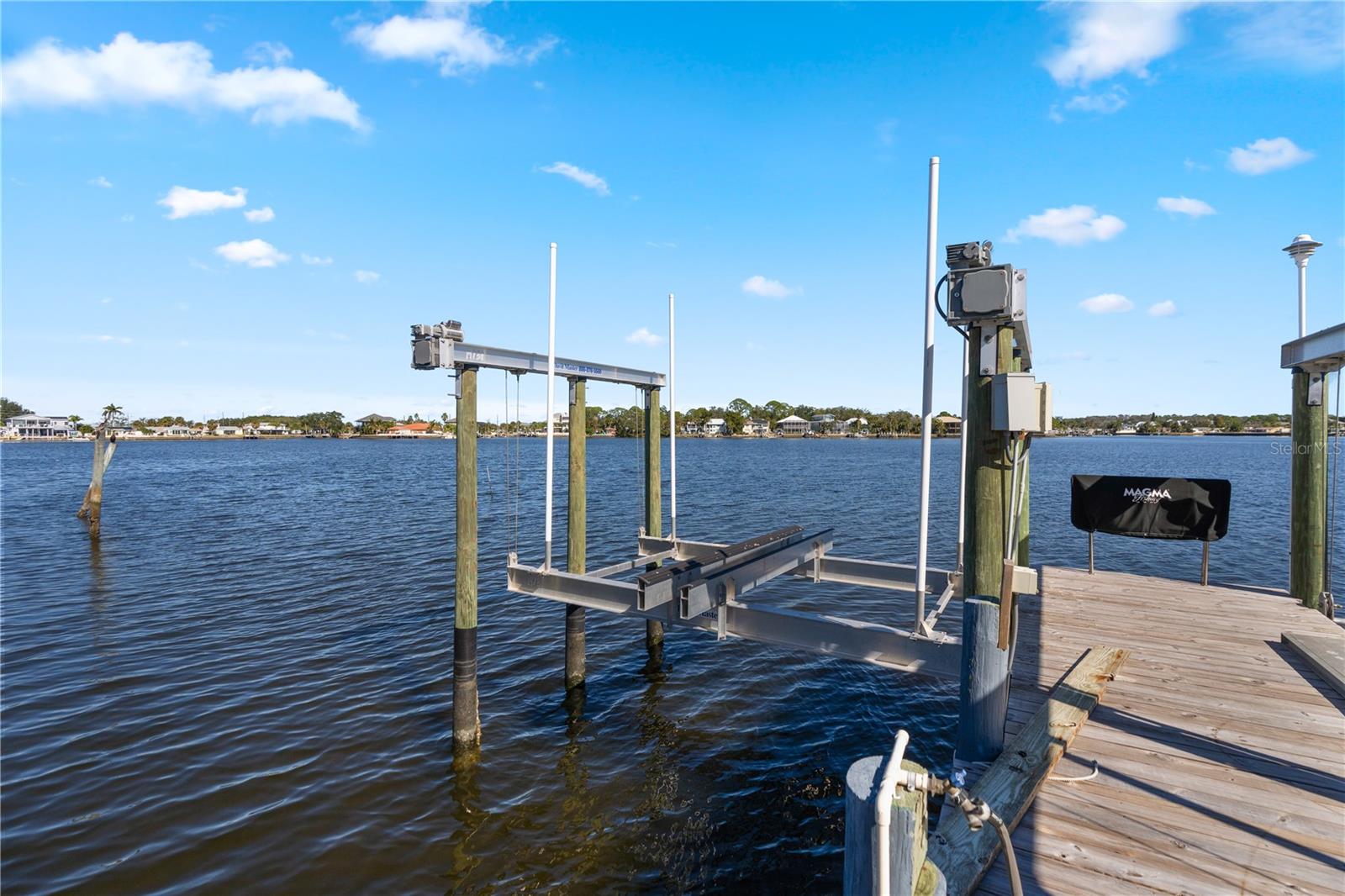 5027 Waterside Dr Property Photo 14