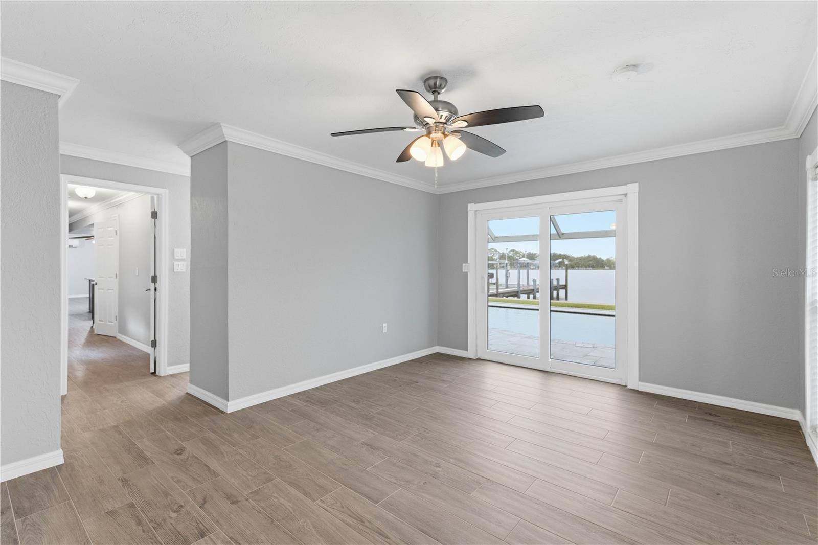 5027 Waterside Dr Property Photo 33