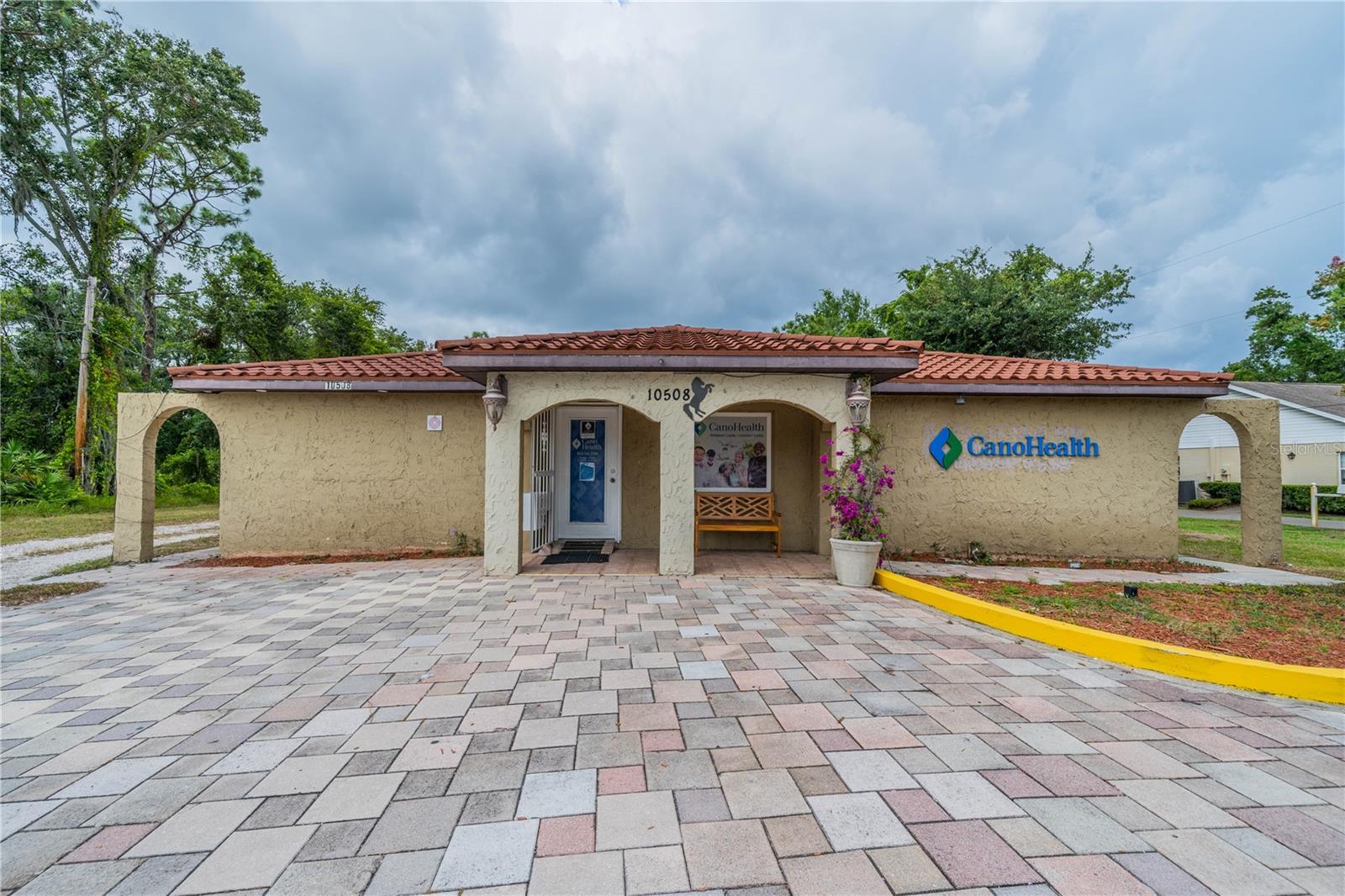 10508 Gibsonton Dr Property Photo 2