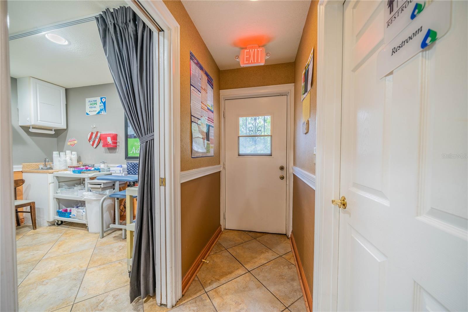 10508 Gibsonton Dr Property Photo 18