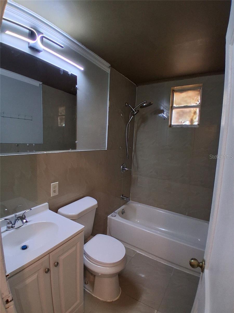 506 N Macdill Ave Property Photo 6