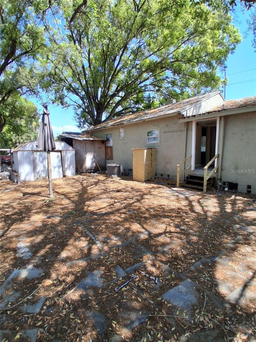 506 N Macdill Ave Property Photo 9