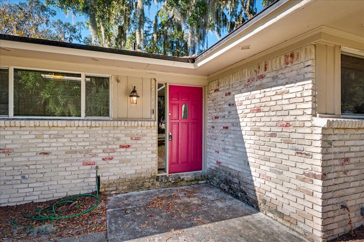 2349 Moody Ave Property Photo 5