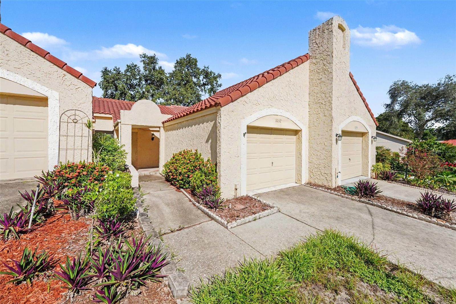 1652 Highland Club Ln Property Photo 6