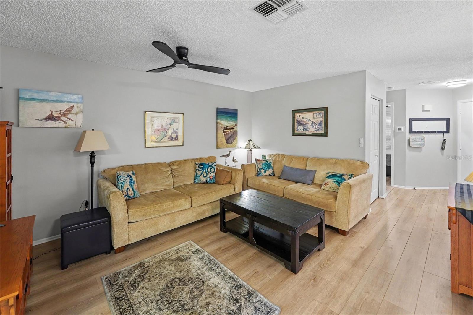 1652 Highland Club Ln Property Photo 11
