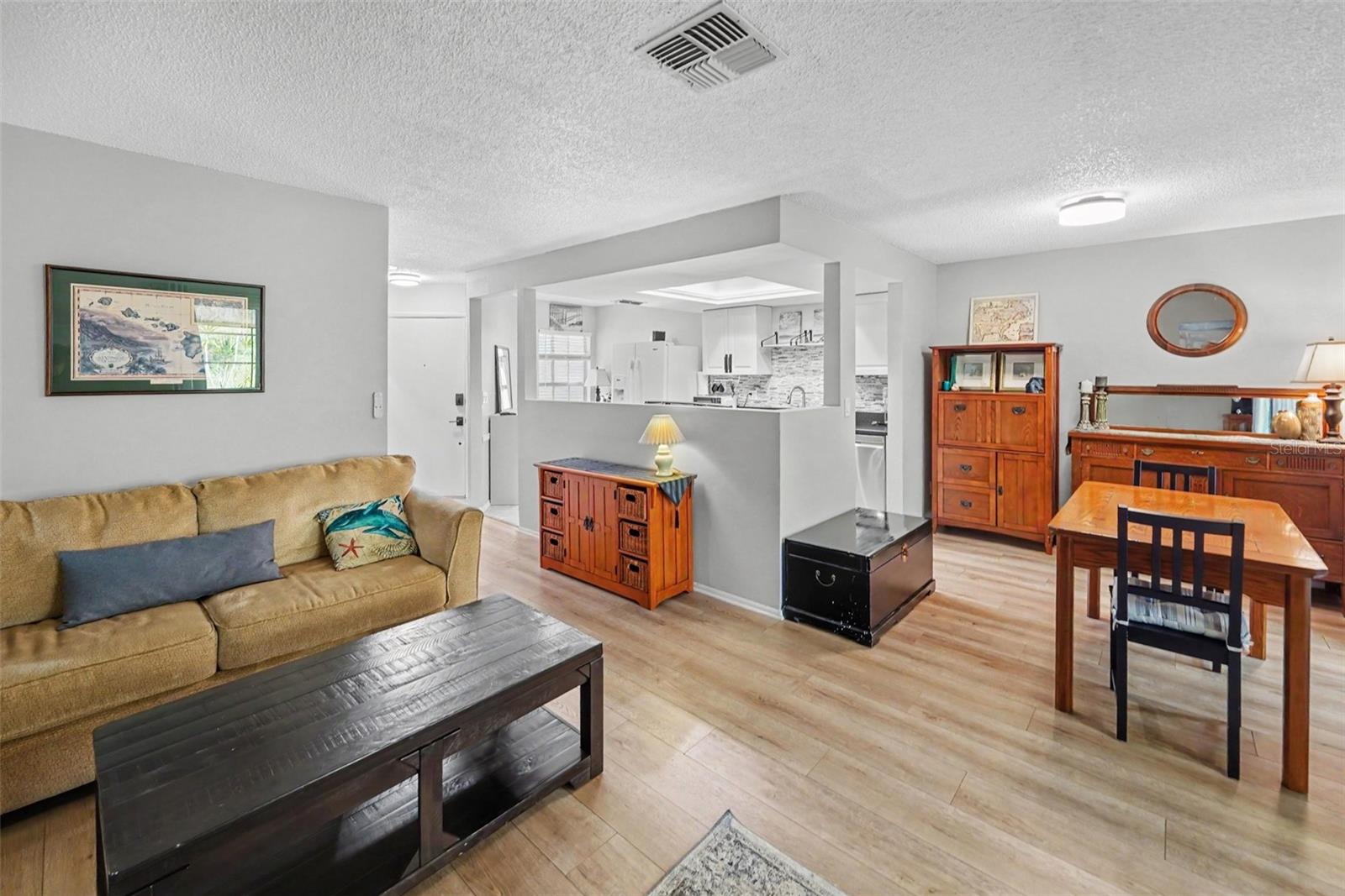 1652 Highland Club Ln Property Photo 13