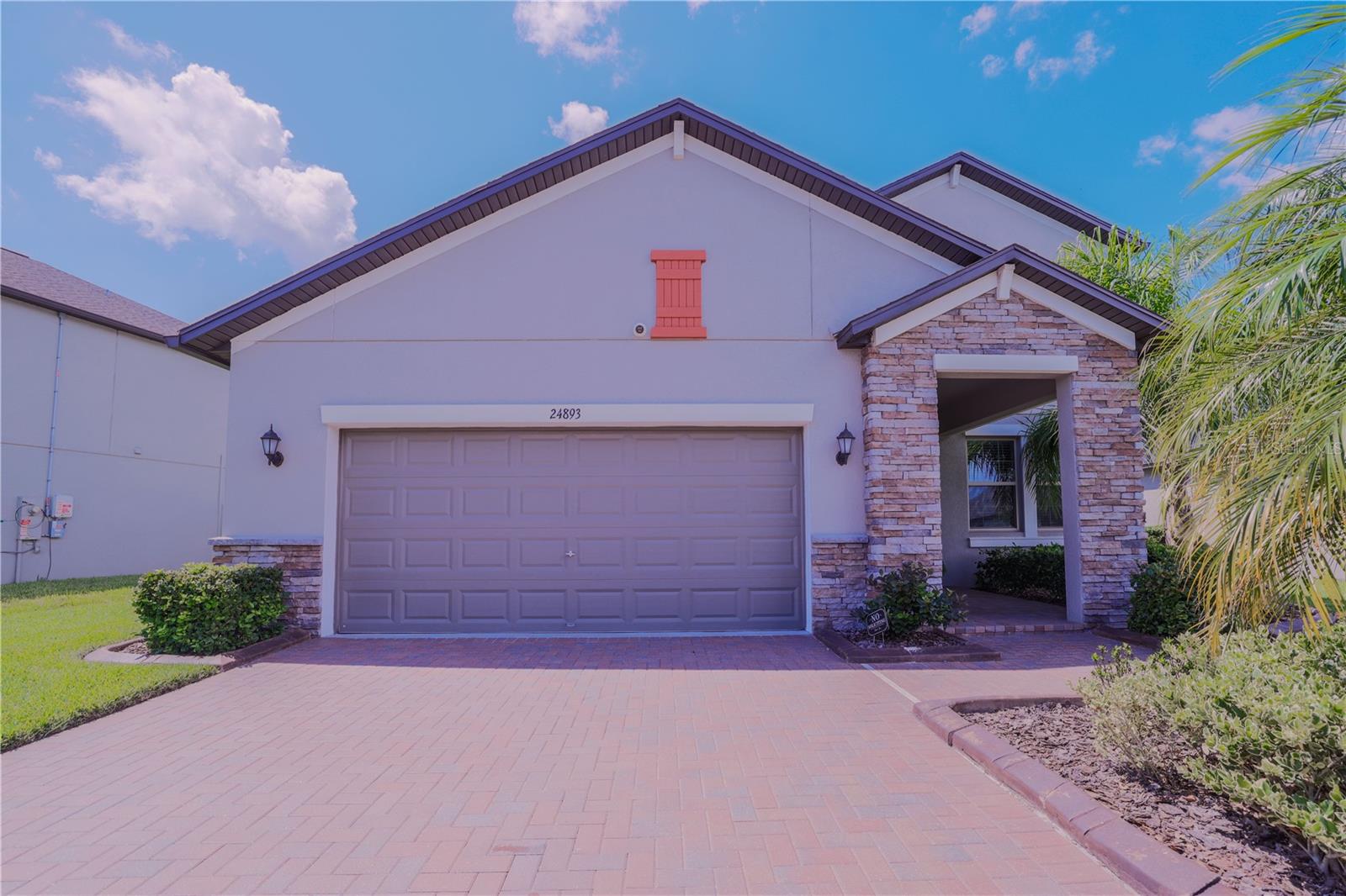 24893 Lambrusco Loop Property Photo 3