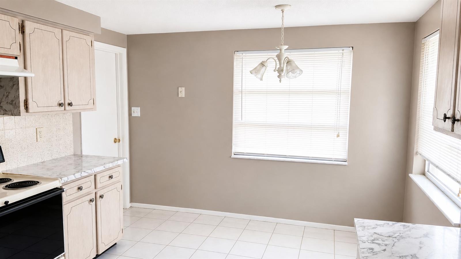 4080 Redwing Dr Property Photo 4