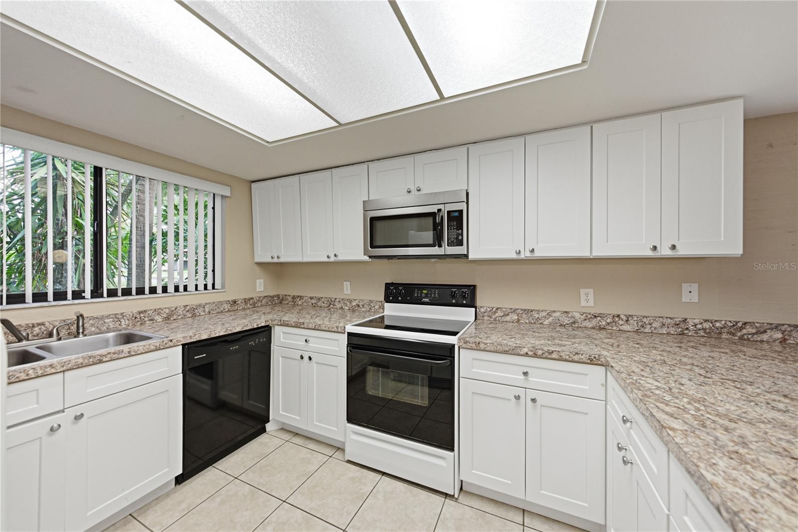 108 Capri Ct N Property Photo 14