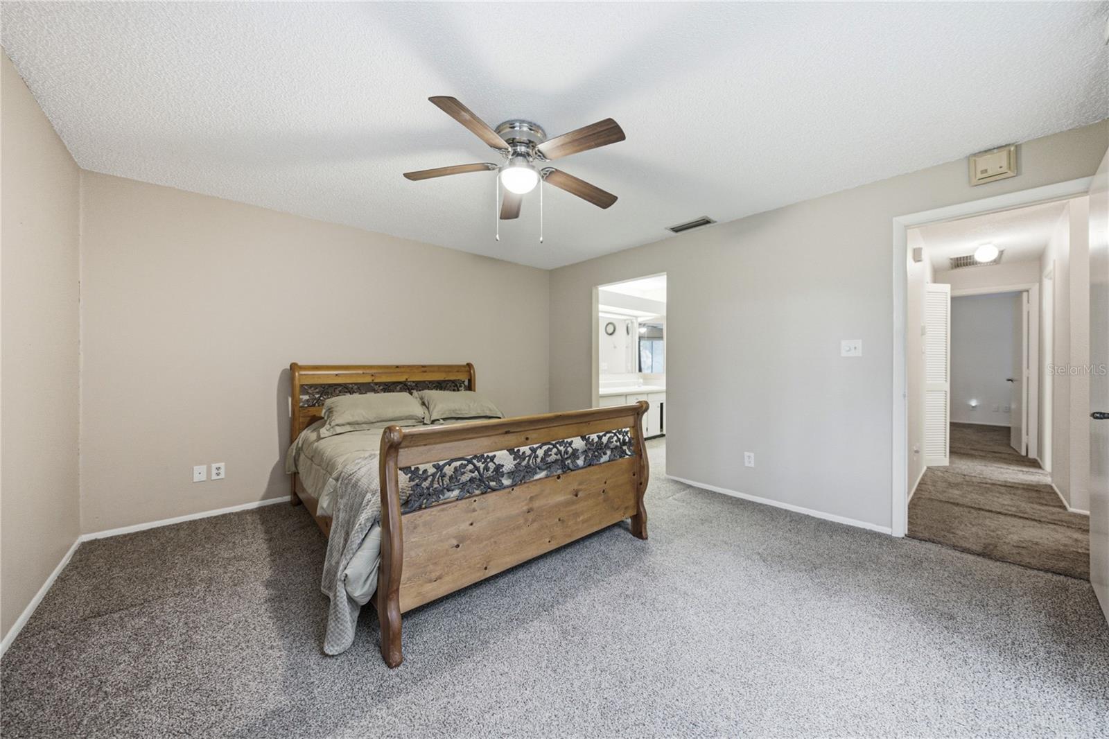 108 Capri Ct N Property Photo 19