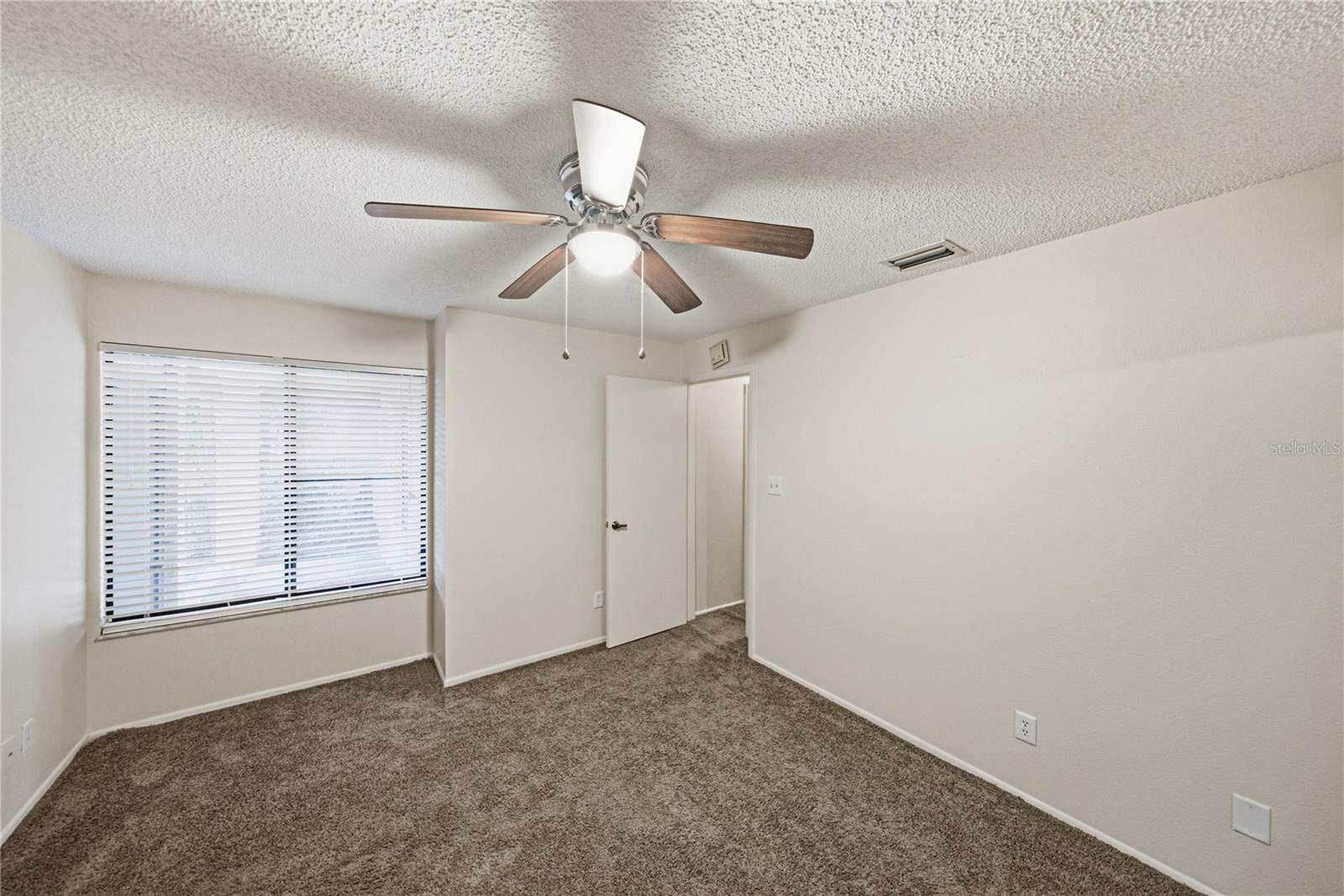 108 Capri Ct N Property Photo 28