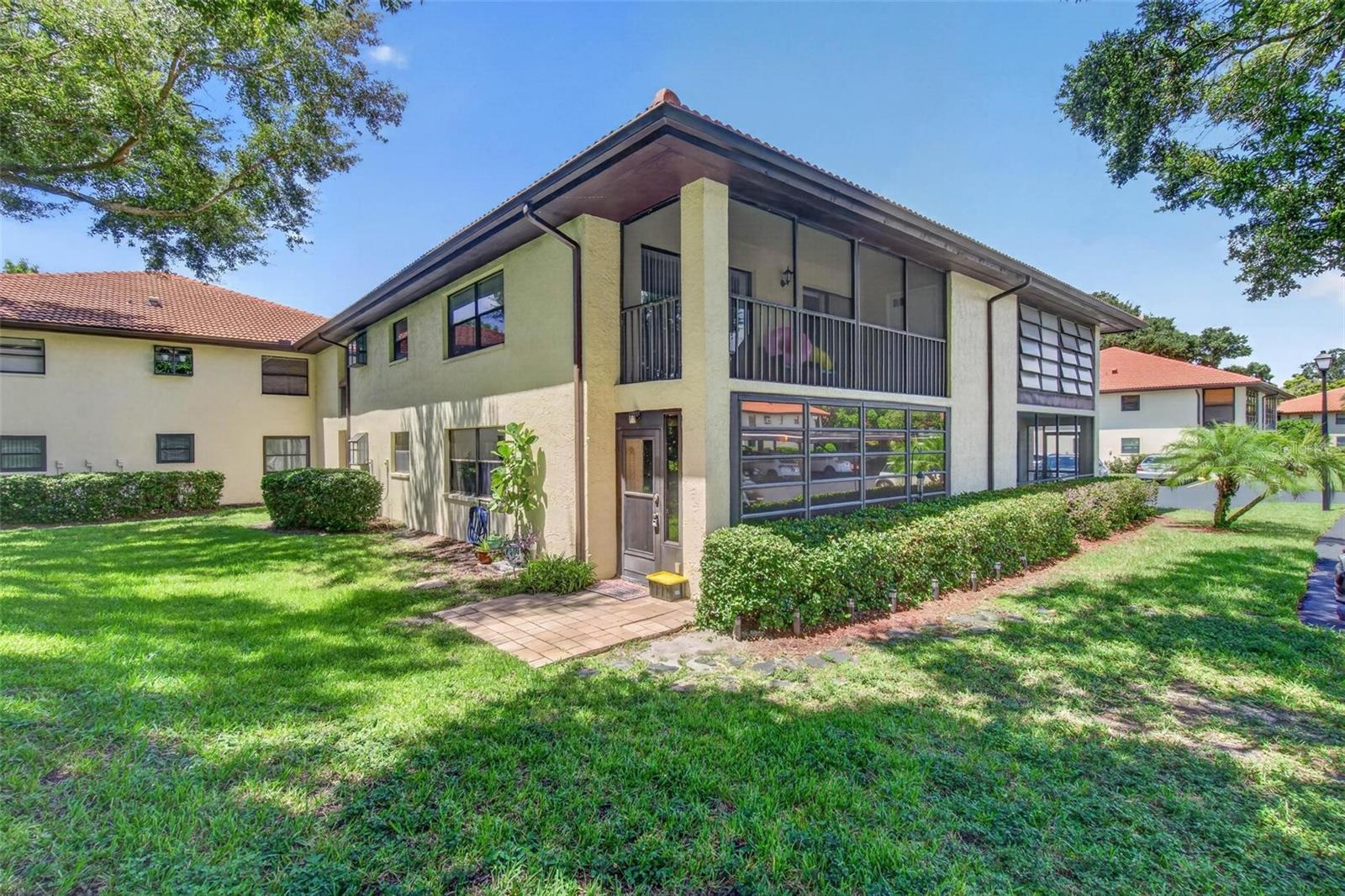 1602 Hammock Pine Blvd #1602 Property Photo 3