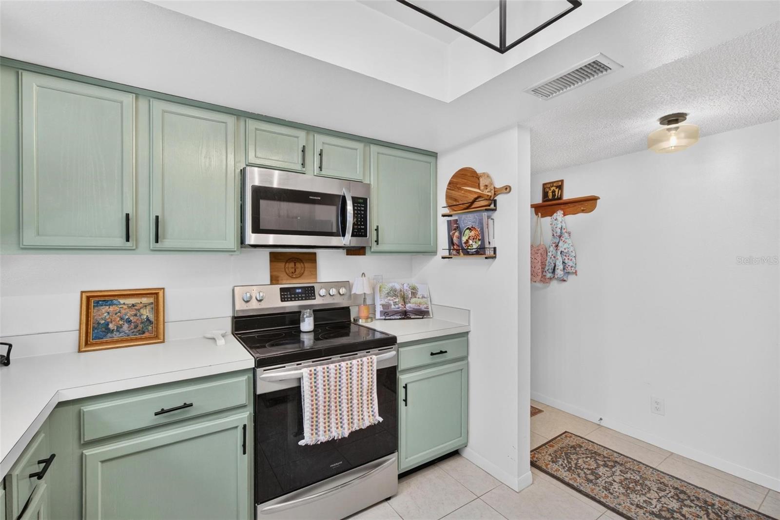 1602 Hammock Pine Blvd #1602 Property Photo 9