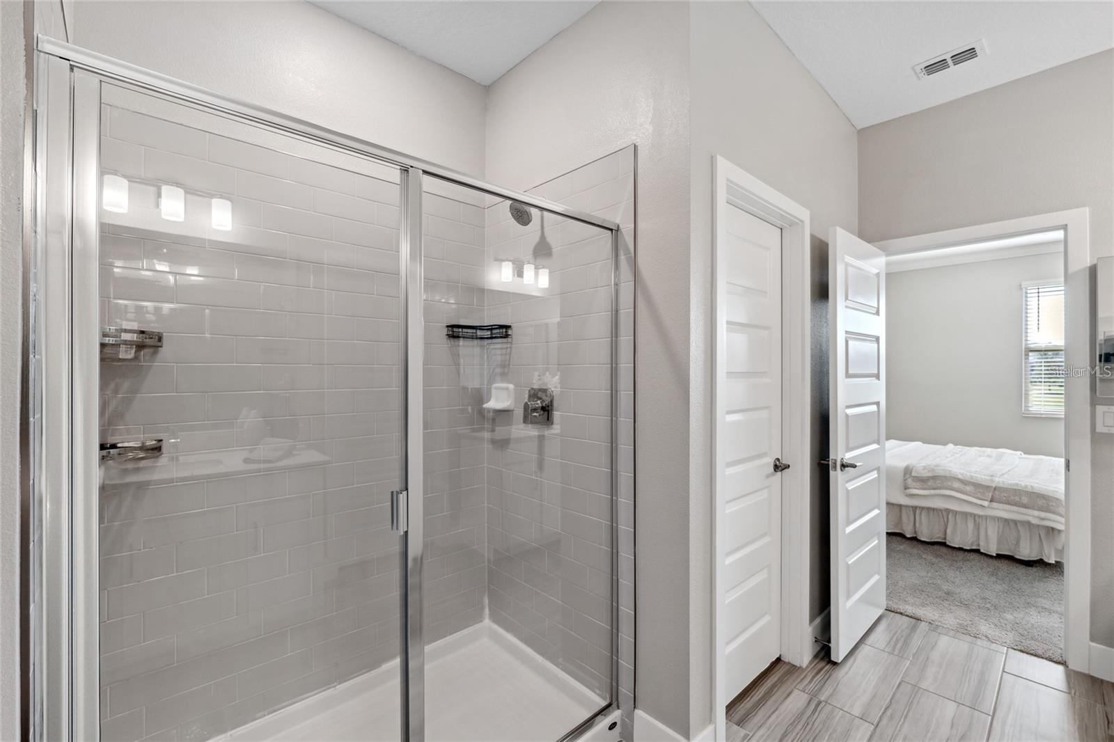 9846 Red Bay Loop Property Photo 12