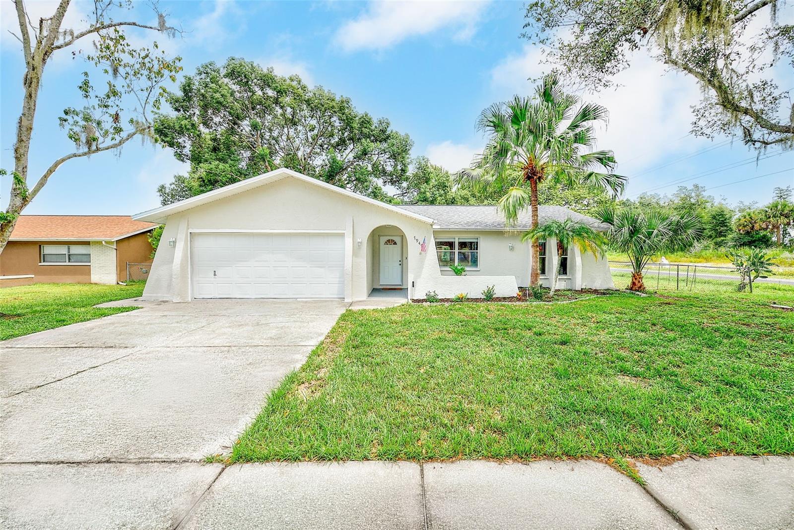 7949 Knight Dr Property Photo 1