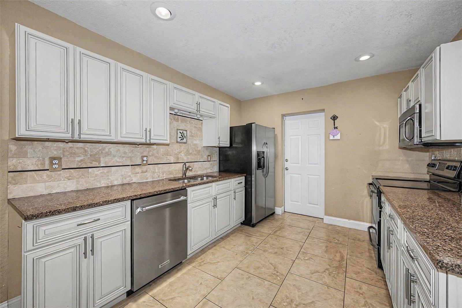 782 Terrace Rd Property Photo 3