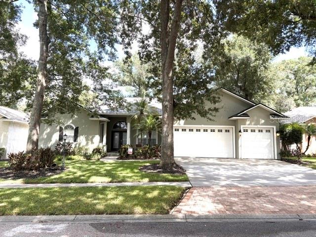 2203 Valrico Forest Dr Property Photo 1