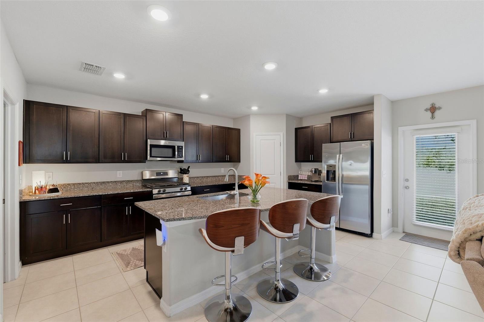 10323 Poseidon Way Property Photo 3
