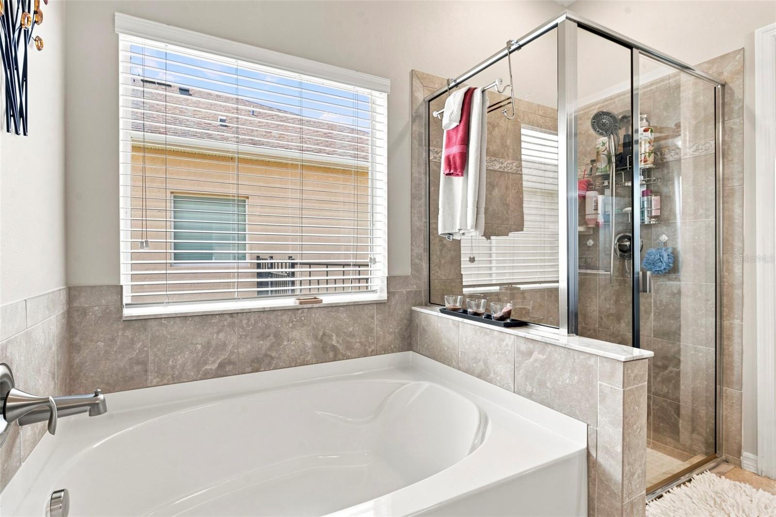 2219 Parrot Fish Dr Property Photo 32