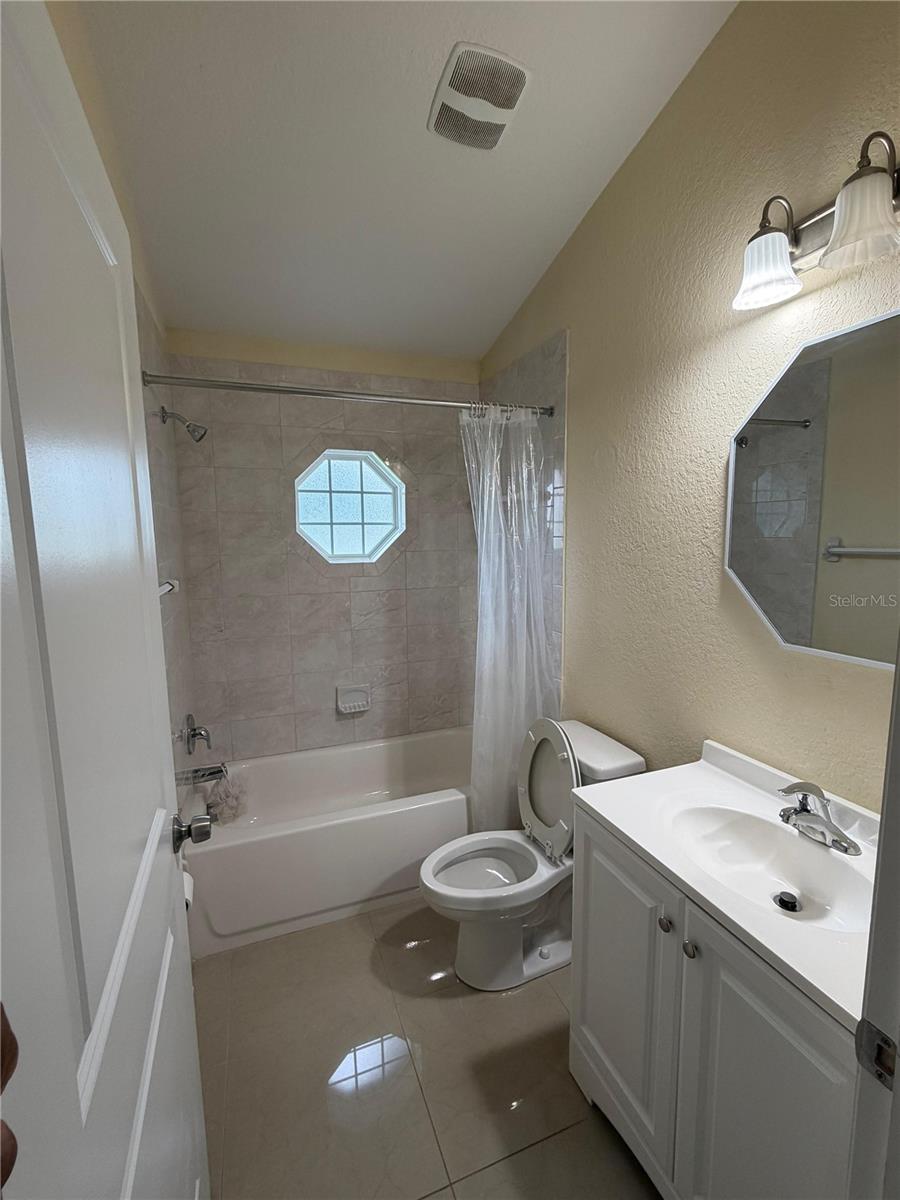 14220 Spring Hill Dr Property Photo 12